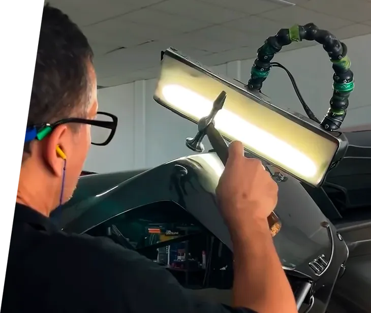 Ilustração do reparo de martelinho de ouro que preserva a pintura original